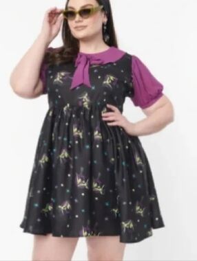 Unique Vintage - Green Witch with Purple Collar and Puff Sleeves